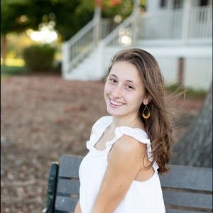 Meet your Posher, Marina